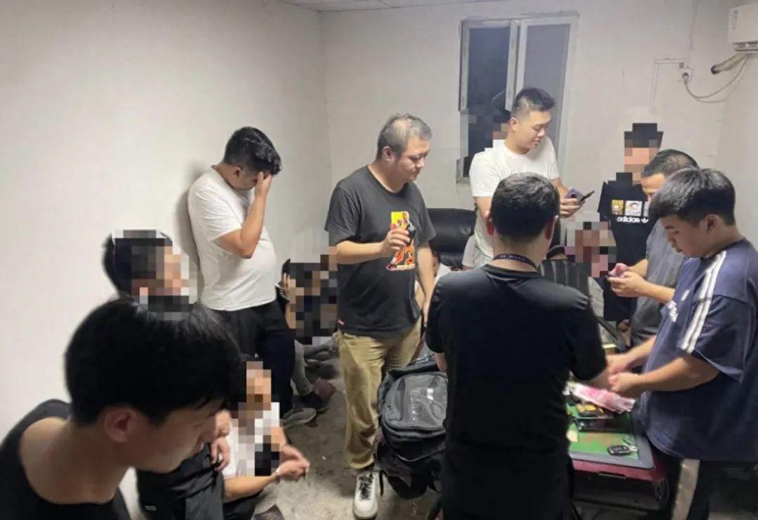 香港澳門六開彩開獎直播,實(shí)地?cái)?shù)據(jù)驗(yàn)證_智能版46.919