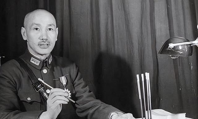 流行詞語最新動態(tài)2024，小巷深處的隱藏瑰寶亮相街頭潮流前線