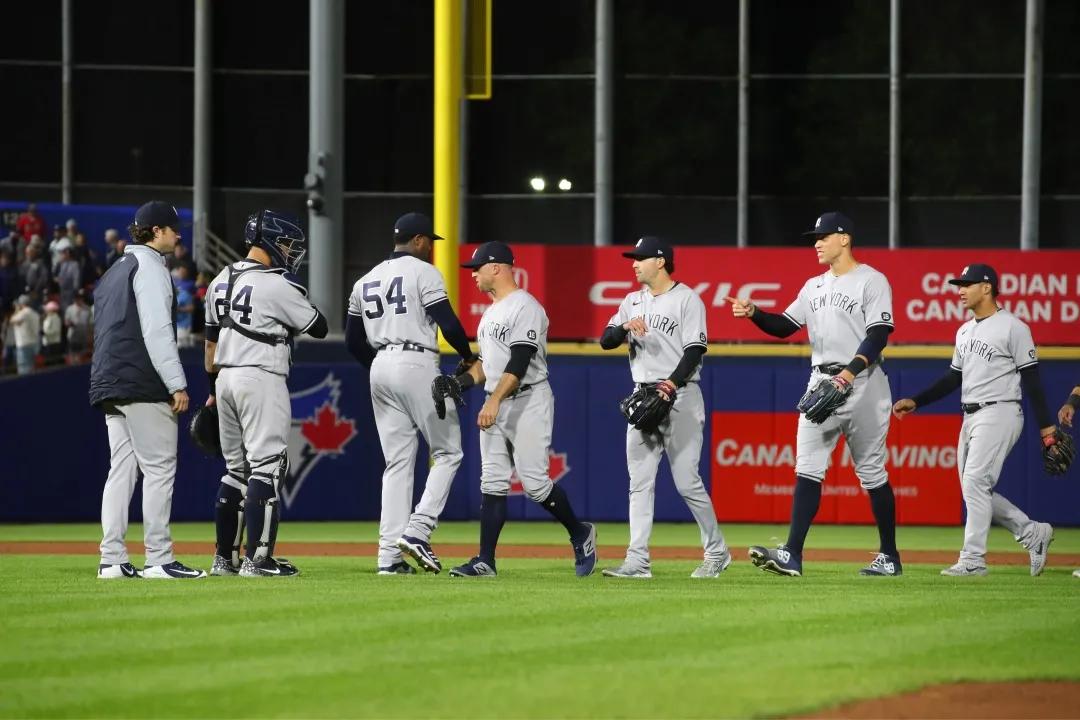 追求更新的力量與時(shí)代步伐，渴望最新日期的探索與追求