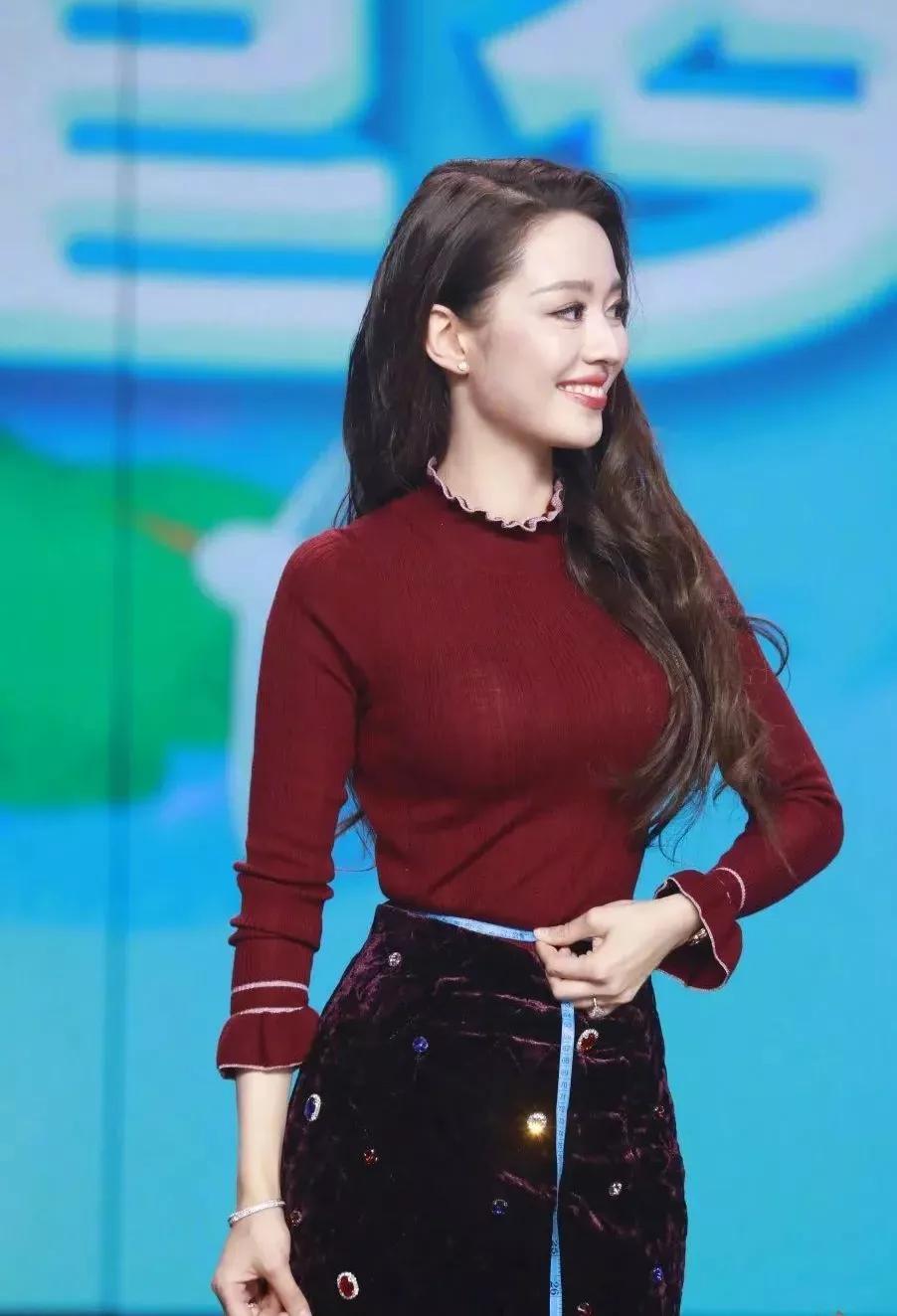 最新女星視頻，星光變化中的自信與成就力量