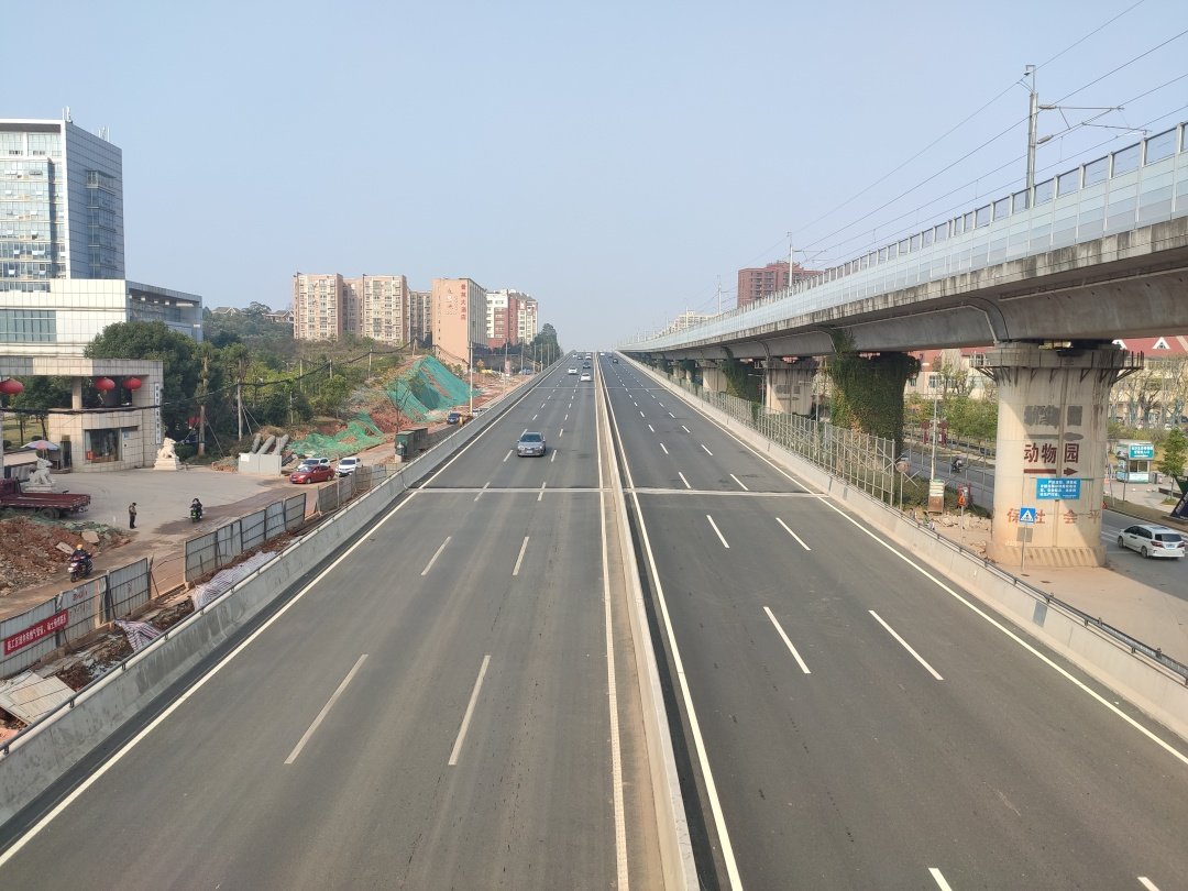 芙蓉路最新時(shí)尚潮流地標(biāo)，綻放的潮流新寵！