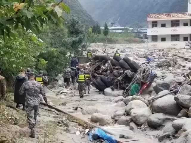 ??紅蟲災(zāi)害來襲，守護(hù)家園，行動(dòng)刻不容緩！