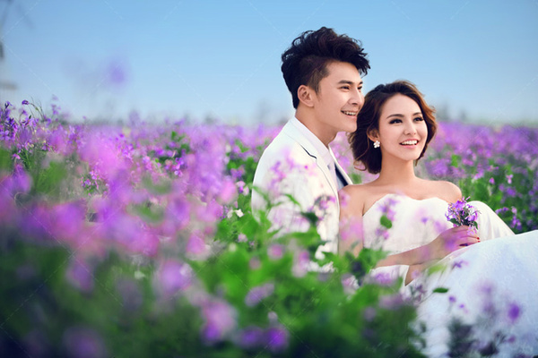 秋霞最新婚,秋霞最新婚，一場(chǎng)自然美景的探索之旅