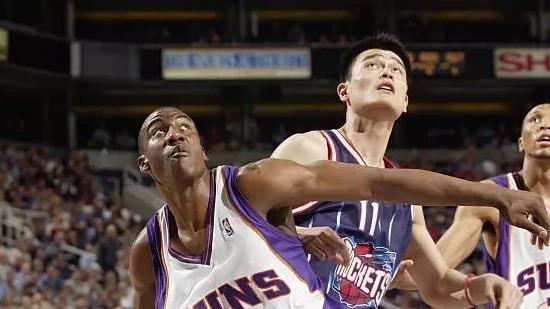 娛樂(lè)圈明星的職業(yè)與生存狀態(tài)，明星有飯背后的真實(shí)觀察