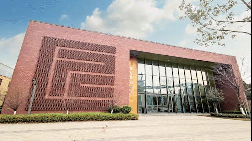 鄂鋼最新動態(tài)，鋼鐵巨人的日常溫情與關(guān)懷