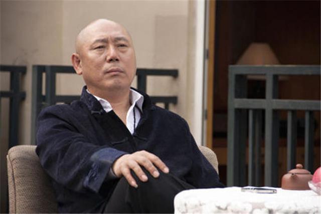 李成儒，從舞臺到熒屏的自信蛻變與成就感滿滿之路