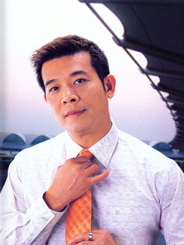 花榮演員探尋小巷隱秘寶藏，特色小店的奇妙故事探索