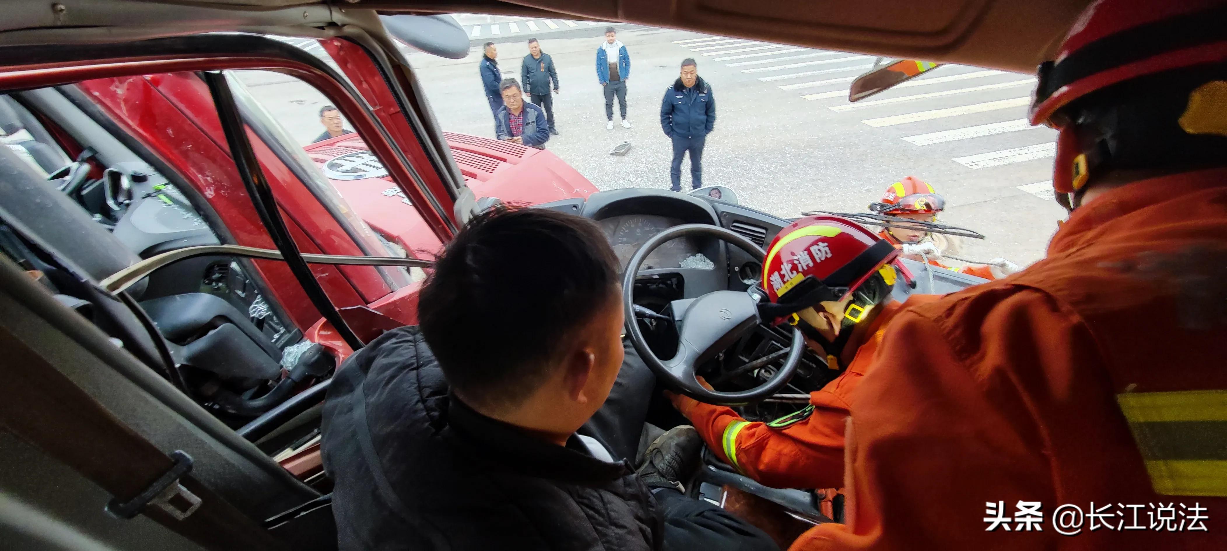 震撼！蘄春再現車禍悲劇，警鐘長鳴——2025最新車禍新聞