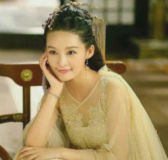 荊小八在楚喬傳中的熱血演繹，傳奇演員展現(xiàn)角色魅力！