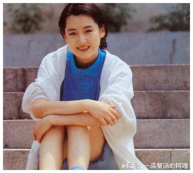 重磅推出，演員楊青科技新品，引領(lǐng)未來生活新潮流！