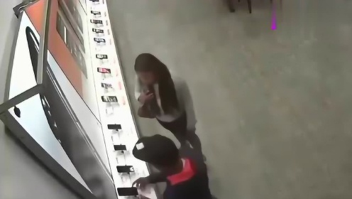 高科技產(chǎn)品的革新之旅，體驗(yàn)未來科技生活的狠偷偷最新之旅