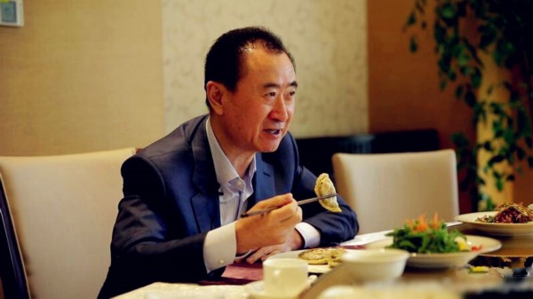 王健林引領(lǐng)科技革新，重塑生活體驗(yàn)，科技巨擘展望未來(lái)新篇章