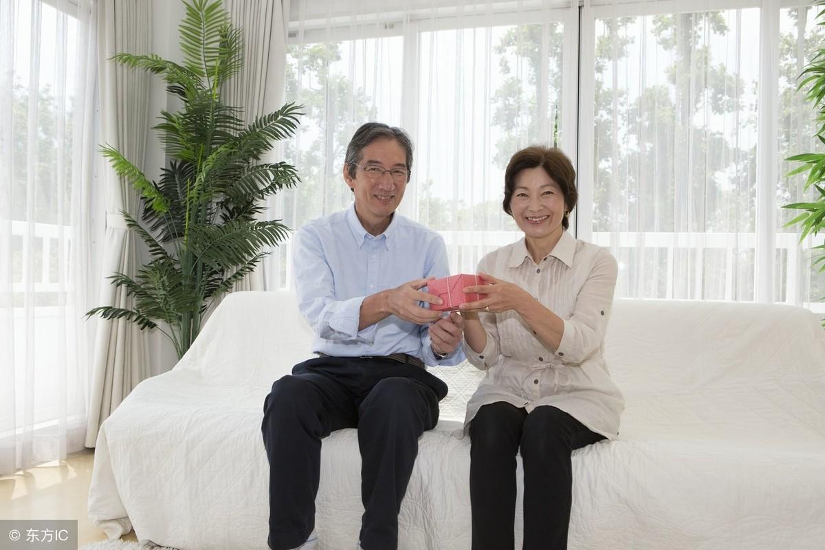 最新挖雞眼視頻，小巷深處的獨特挖雞眼之旅探索