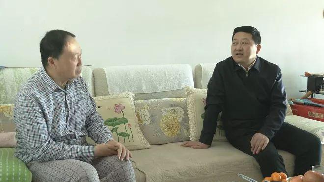 時(shí)政新聞速遞，最新動(dòng)態(tài)大揭秘，新鮮資訊不容錯(cuò)過！