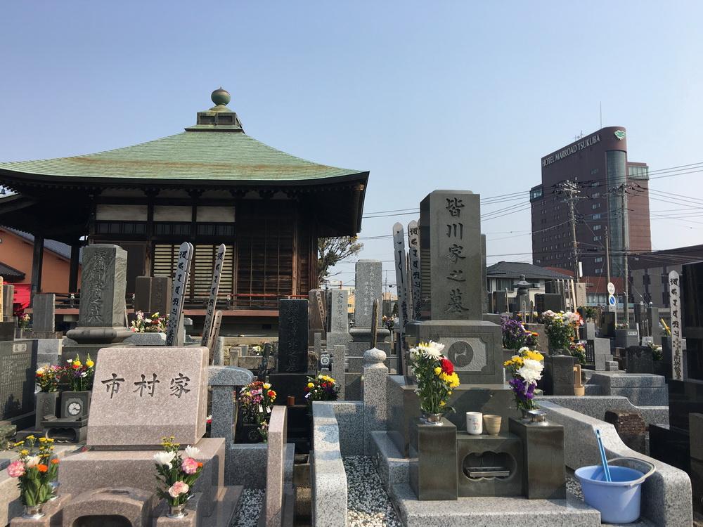 最新墓地圖片與小徑特色小店，探尋安寧之地的獨(dú)特韻味