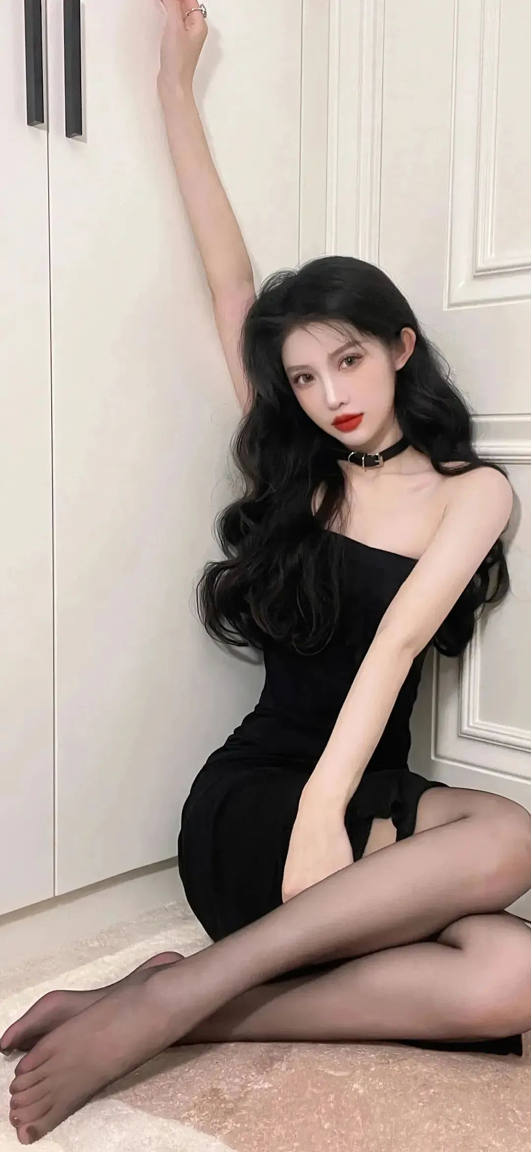 時尚美女圖片精選，最新潮流盡收眼底